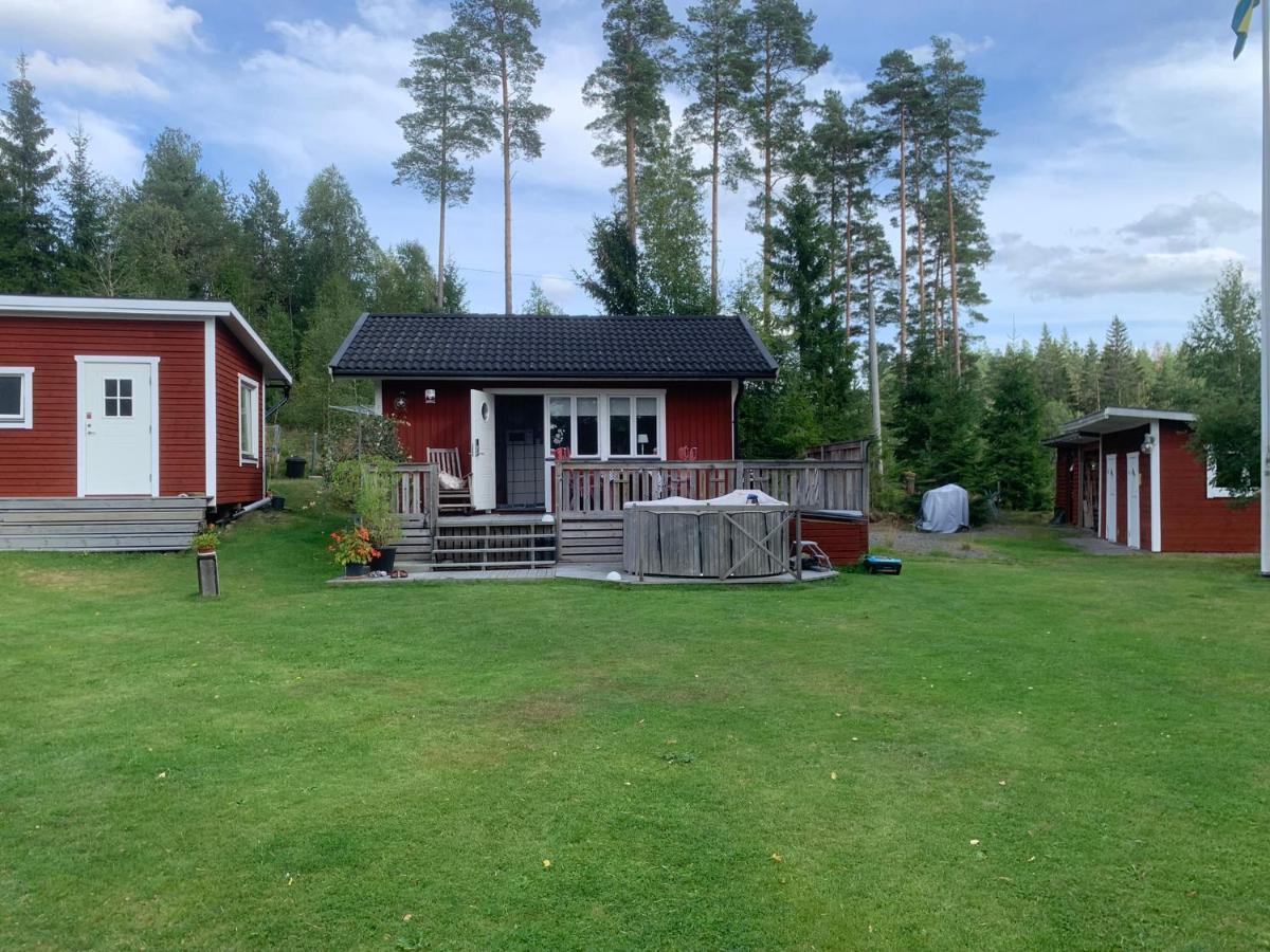 Egen Gaststuga Med Sjoutsikt Villa Mansarp Exterior photo